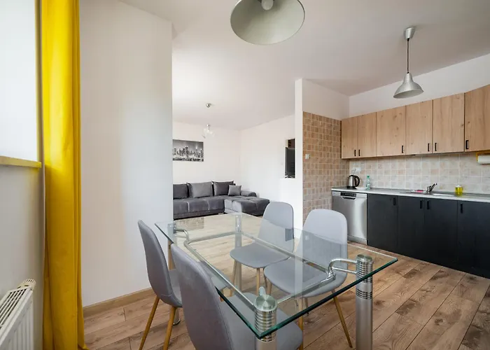 Bemowo Lotnisko Snug By Bookinghost Apartmán